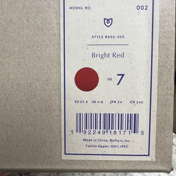 Rothy’s Point II
Size 7
Bright Red
Size 7 - Picture 2 of 7